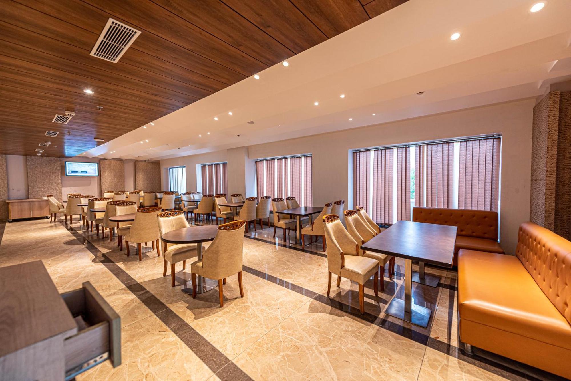 The Elite Lucknow Convention Hotel المظهر الخارجي الصورة